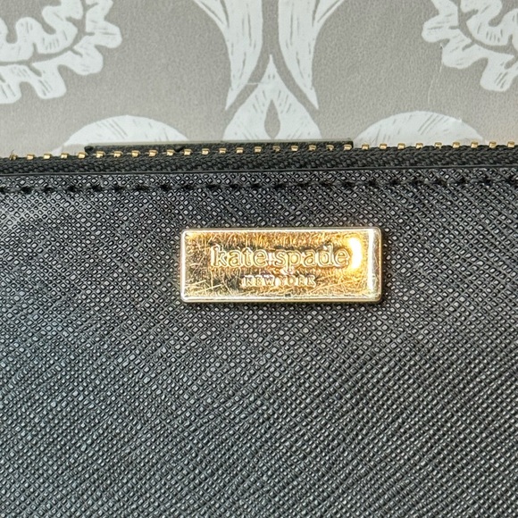 Kate Spade Zip Continental Wallet Black Saffiano Leather w/ Gold Hardware EUC - Picture 4 of 16
